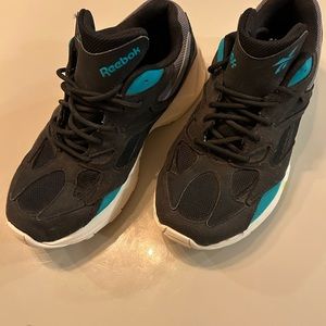 Women’s Reebok Aztrek Trainer